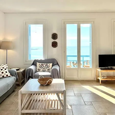 Дом отдыха Grand Blue Balcony- Island House By Hostandros Батси