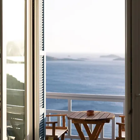 Дом отдыха Grand Blue Balcony- Island House By Hostandros