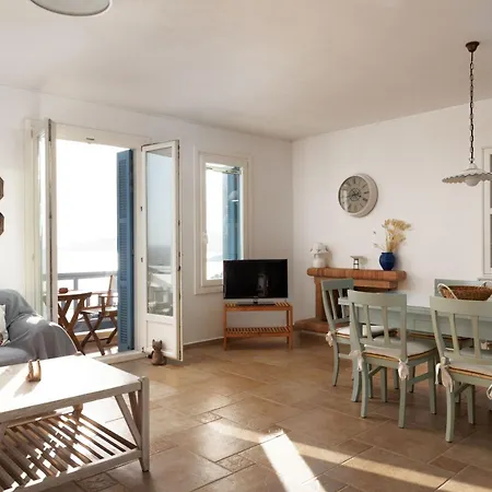 Дом отдыха Grand Blue Balcony- Island House By Hostandros